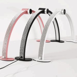 LAMPARA DE MESA BLANCA CON DIAMANTES